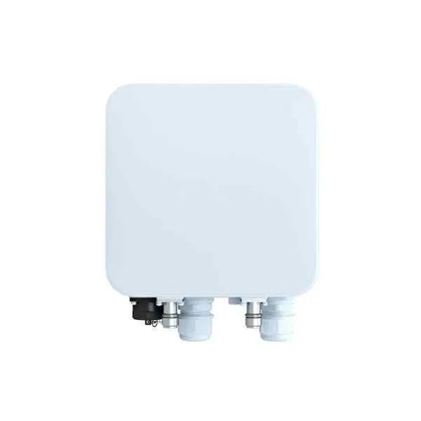 The RTN510 features large bandwidth, strong anti-interference, environmental adaptation, simple O&M, and enhanced Ethernet, making a highly competent wireless transmission solution for projects with a large number of tail sites. The RTN510 can also provide a point-to-point (PtP) solution to achieve long-distance transmission after service aggregation.